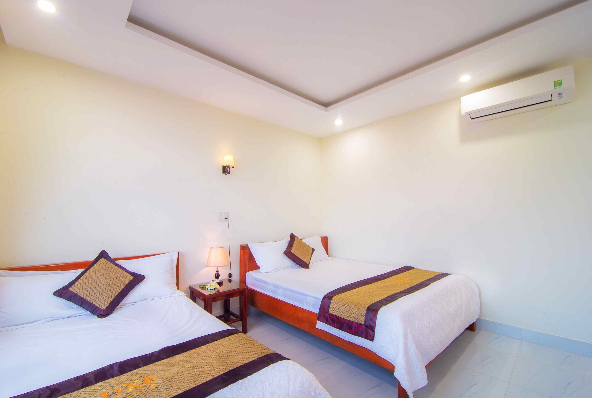 Luxe Hotel Ngu Hanh Son Esterno foto